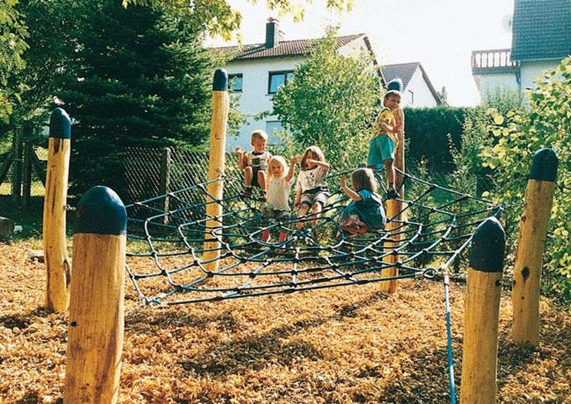 Pavoučí síť „Steindorf“, sloupy z přírodně rostlého dubu 4