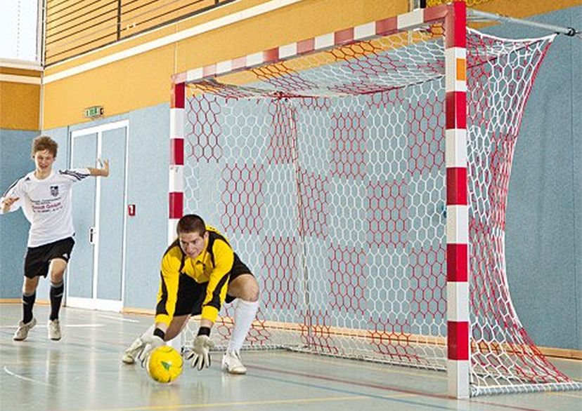 Branková síť na futsal a házenou 3,5 mm polypropylen, hexagonalní oko, vzor šachovnice