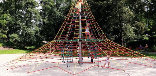 Cheopsova pyramida Maxi